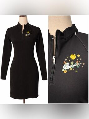 NWT Nike Atheleisure long sleeve bodycon zip neck easy dress. M